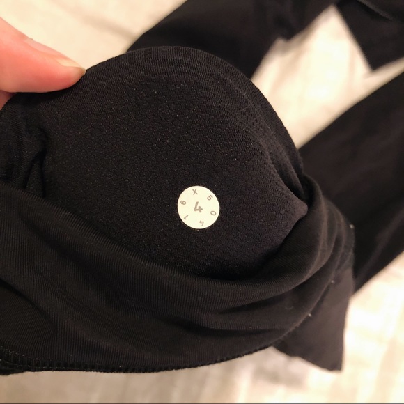 Lululemon tights with zipper details - Picture 2 of 2